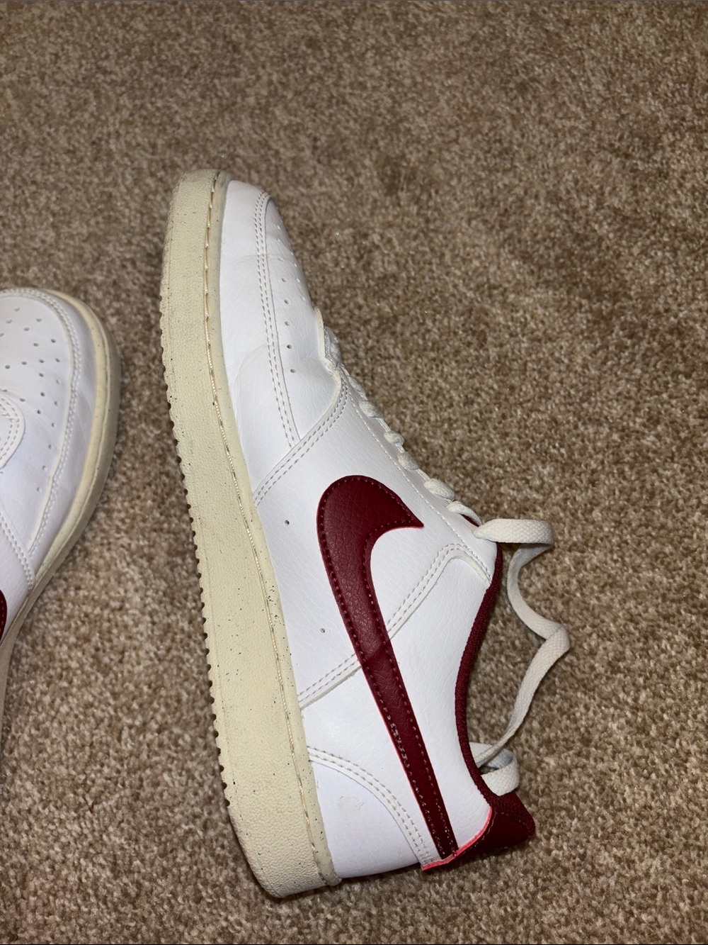 Nike Women’s White and Burgundy Low-Top Sneakers - Picture 4 of 5